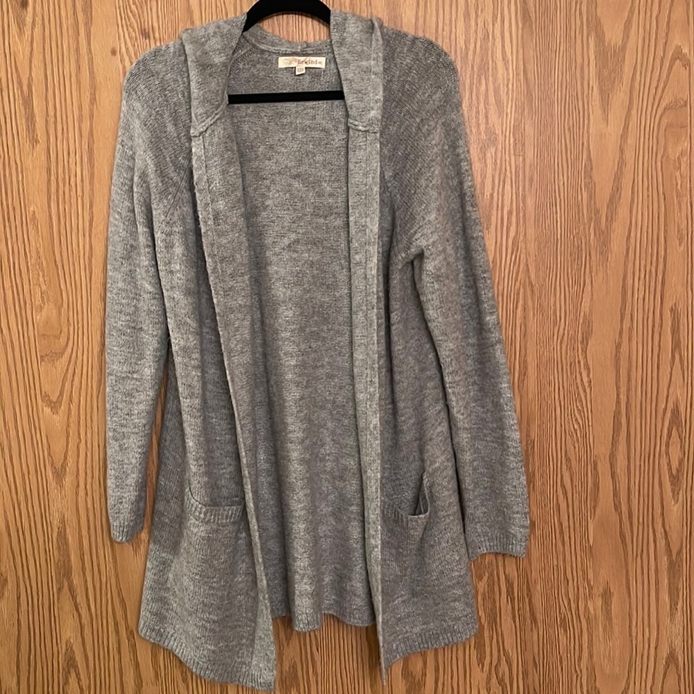 Long hooded grey cardigan